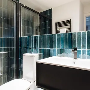  Apartment Relator