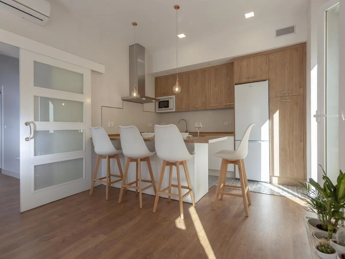 아파트 Rd Aparcamiento Incluido Triana Luminoso Comodo Apartamento 2Bd 2Bth 세비야